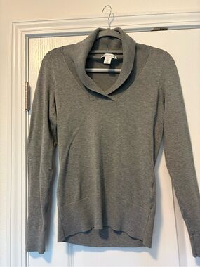 White House Black Market Gray Shawl-Collar Turtleneck Sweater
